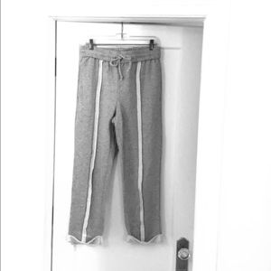 KENDALL + KYLIE gray sweatpants with drawstring.